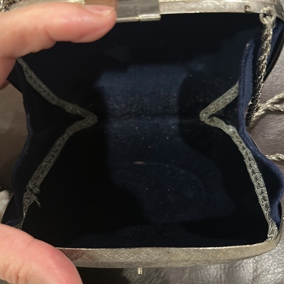 Rosenfeld Vintage Gilt Metal Purse 5 1/2” x 5 1/2” - Picture 5 of 11